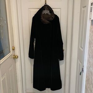 Elegant Black Hooded Cape